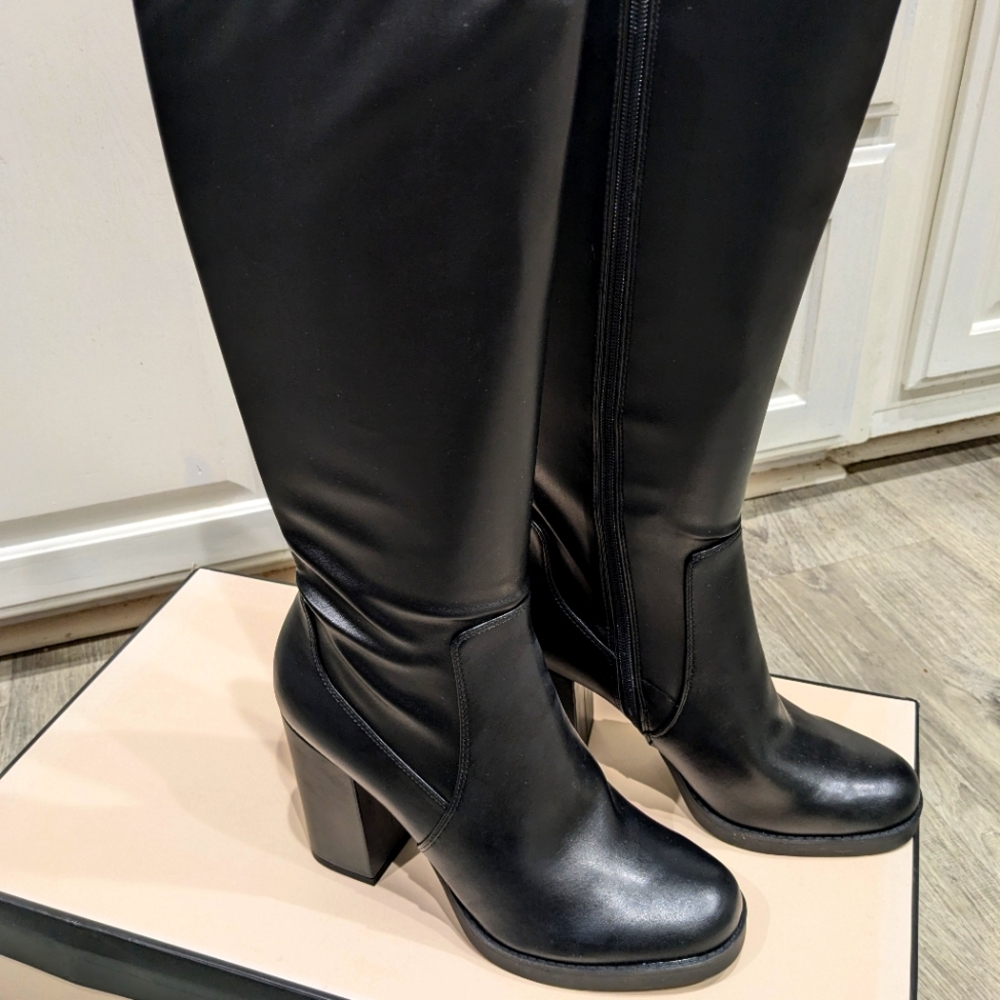 BCBGeneration Women's Benton Boots Black Size 11M